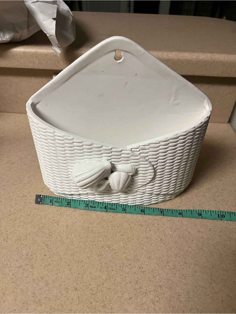 Nantucket Ceramic Pottery Coastal Nautical Shell Basket Wall Pocket - Picture 7 of 8